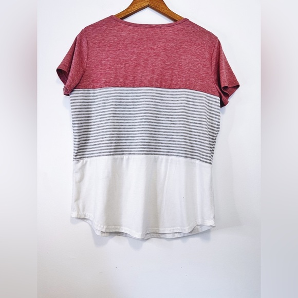 YunJey Colour Blocked Super Soft T-Shirt - Picture 6 of 9